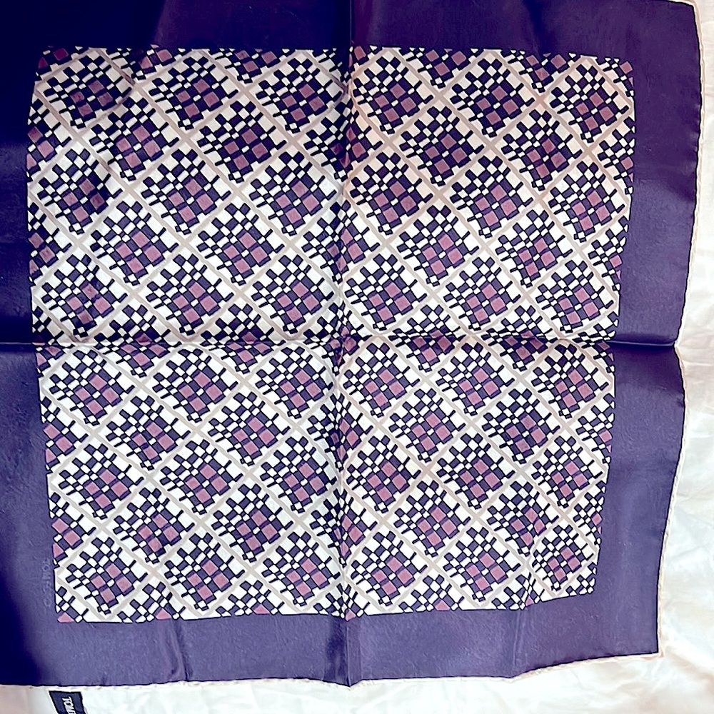 Tom Ford pocket square, 100% Silk, Italian made